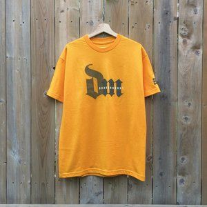 DRUNKNMUNKY Golden Orange Short Sleeve T shirt Mens US size L, Logo Graphic, NEW